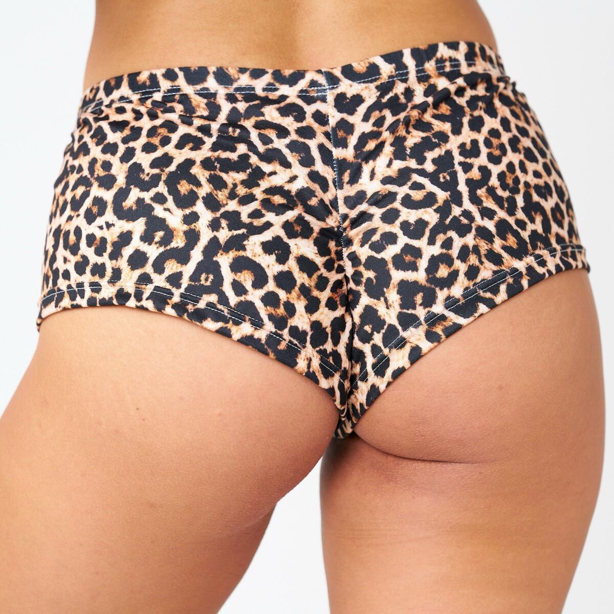 Leopard booty shorts in Classic, detail
